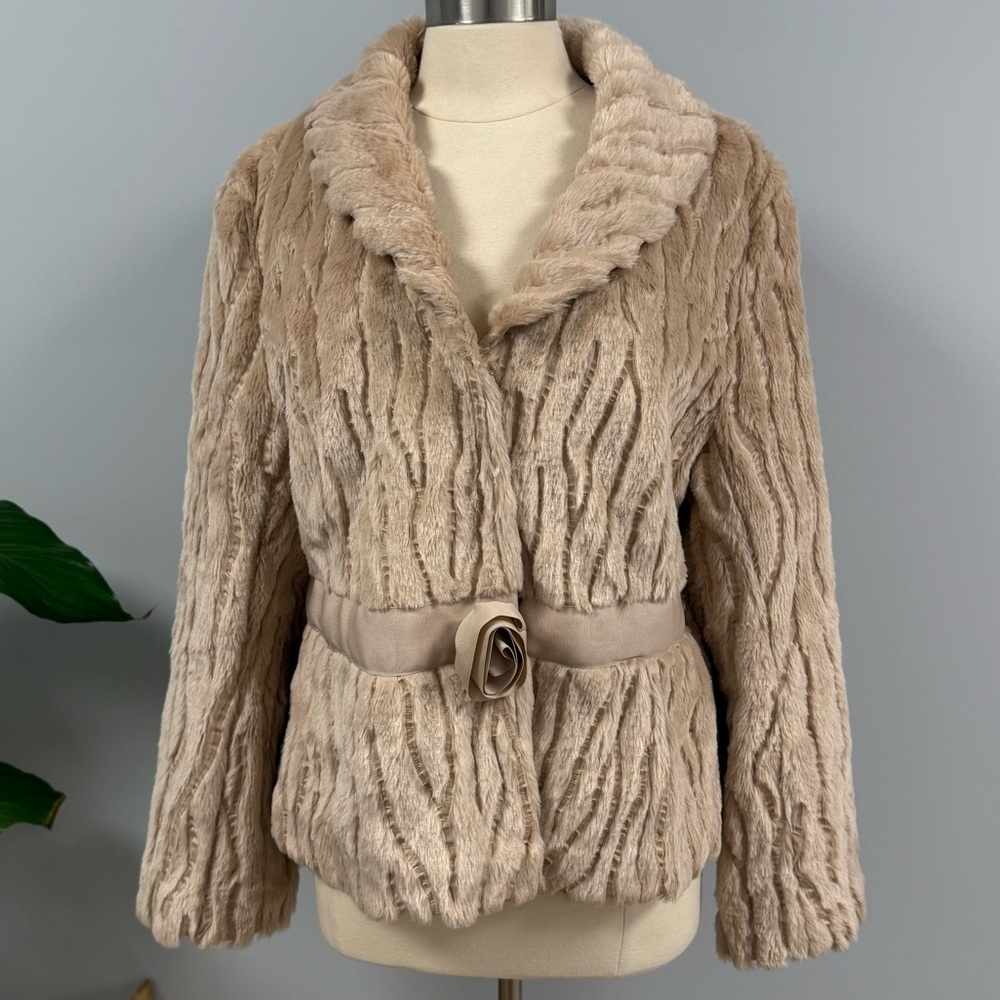 VTG Y2K Newport News Faux Fur Cropped Jacket Size 16 Champagne Rose Belted Snap